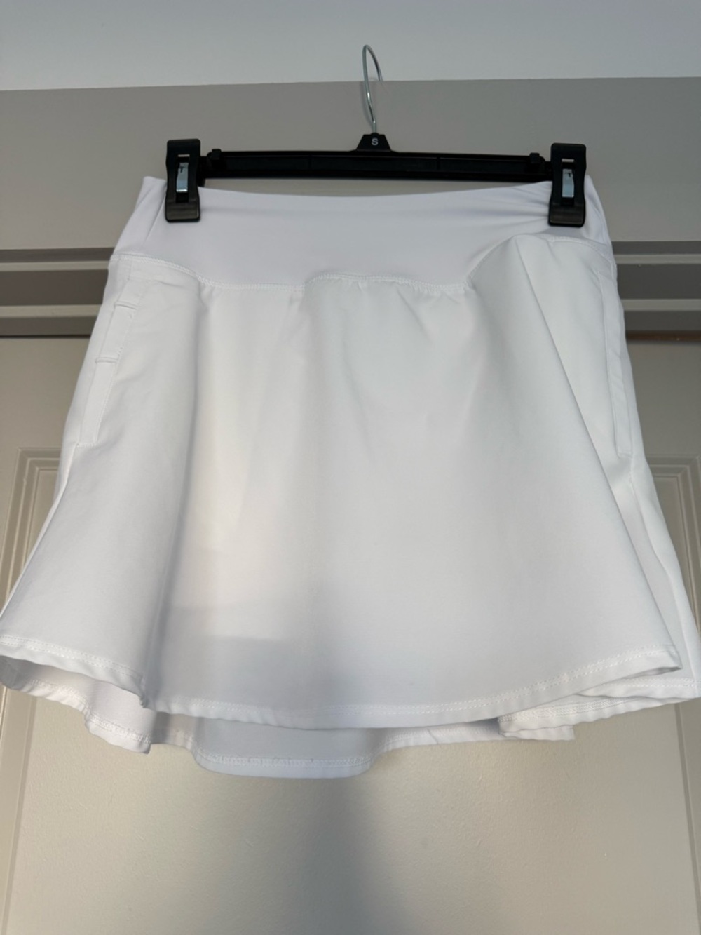 tek gear White Workout Top with Tag Detail